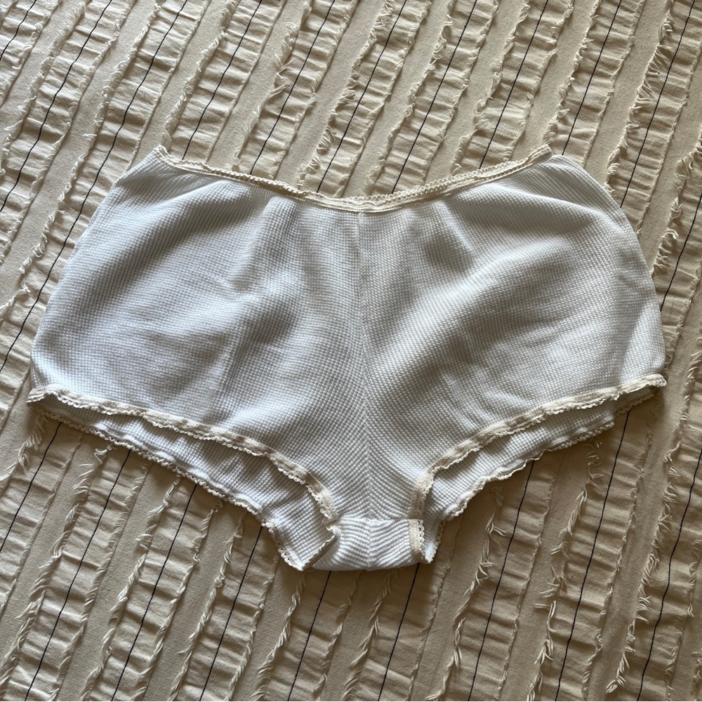 Brandy Melville Bloomers